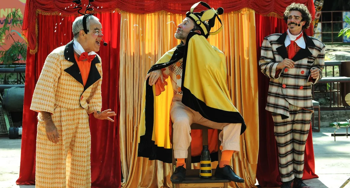 Alegria Alegria Alegria, Viva a Poesia leva versos infantis ao teatro